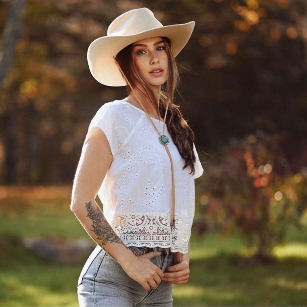 NWT Wyeth Lennox in Bone